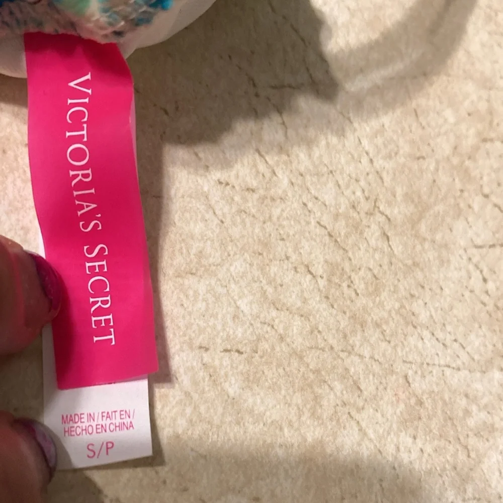 4 Victoria’s Secret string bikini tops